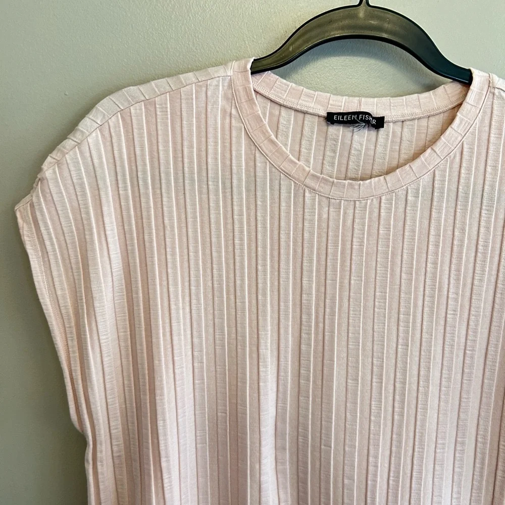 Eileen Fisher large ribbed crew neck top in soft blush pink